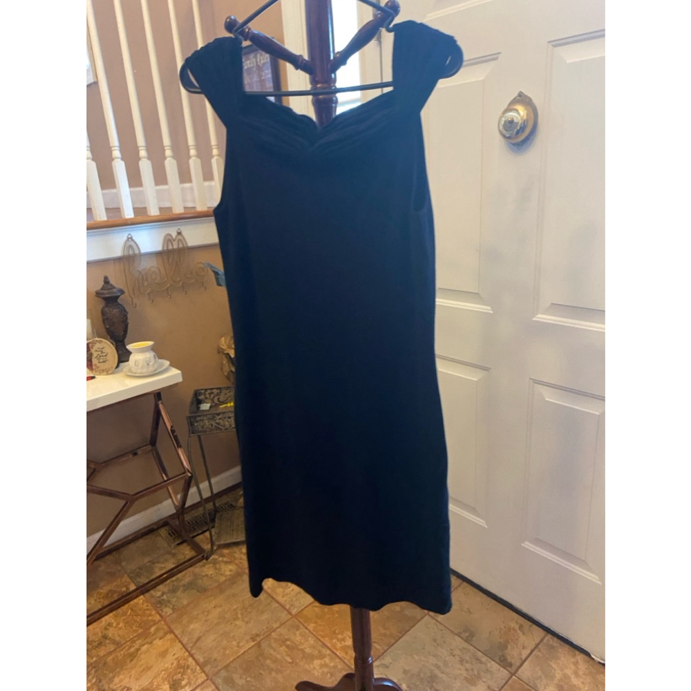BCBG MAXAZRIA sweater dress with ruching at the neck size XL